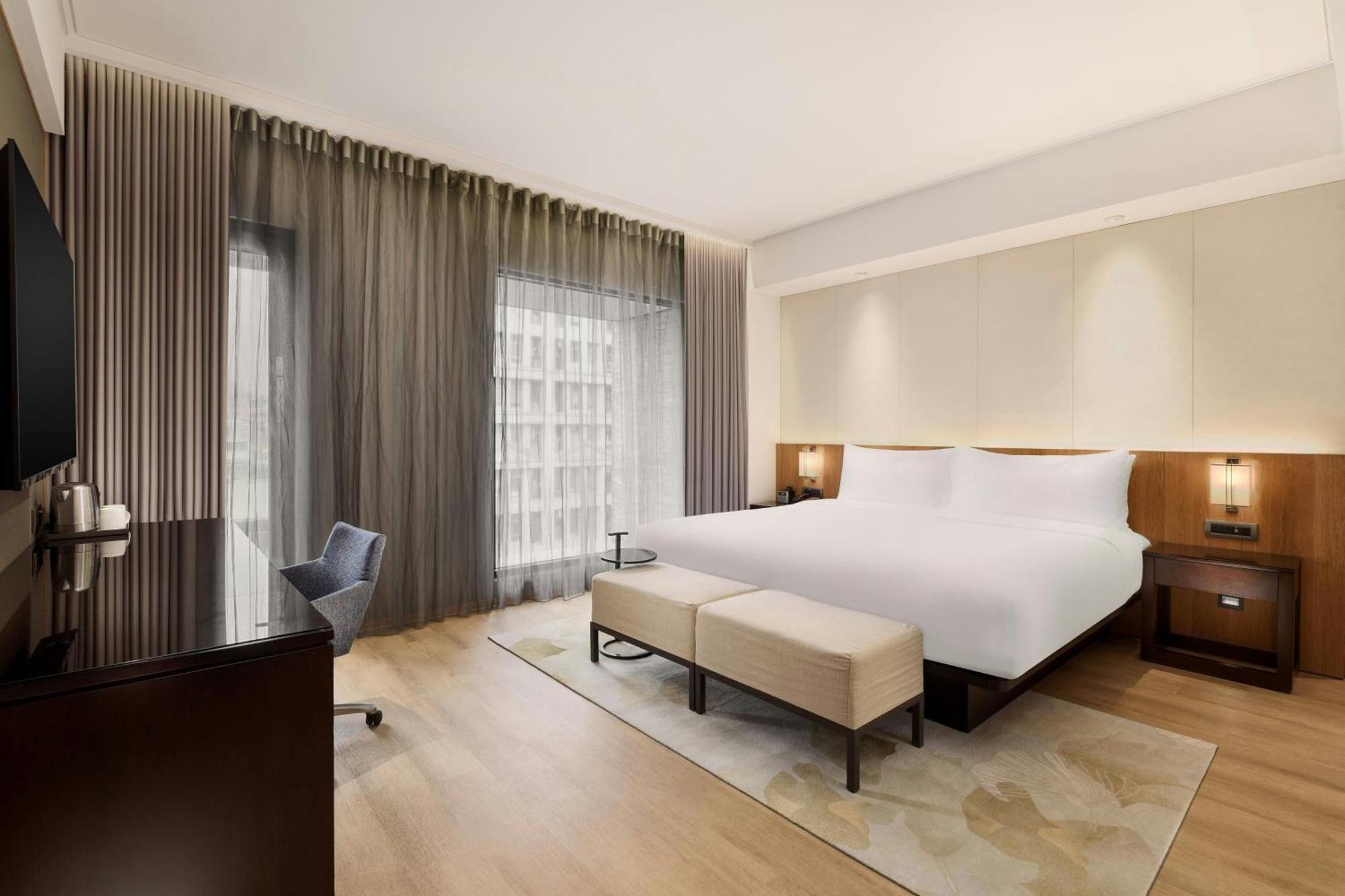 Top Hotels in Zhongshan District, Taipei